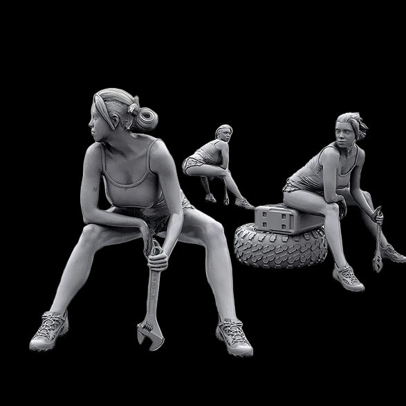 1/35 Female Vehicle Rider Resin Figure | Off-Road Mechanic