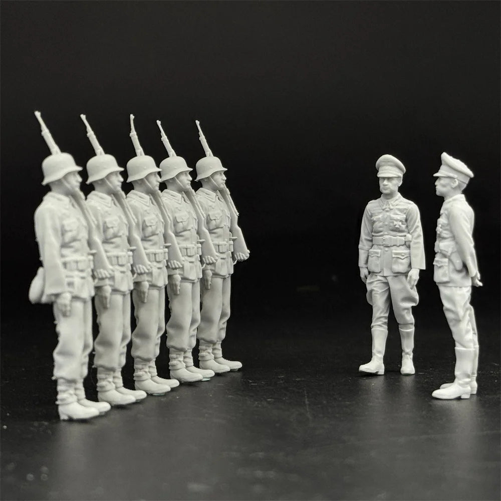 1/35 Scale WWII German Military Inspection Set | 7-Figure Premium Resin Kit