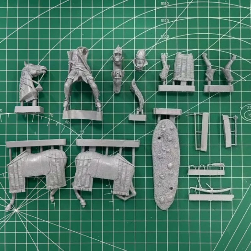 1/32 Scale 54mm DieCast Resin Figure Model Kit Russian Military Commander (3 Heads) Miniature Toys Unassembled Unpainted Diorama - R Supply Store