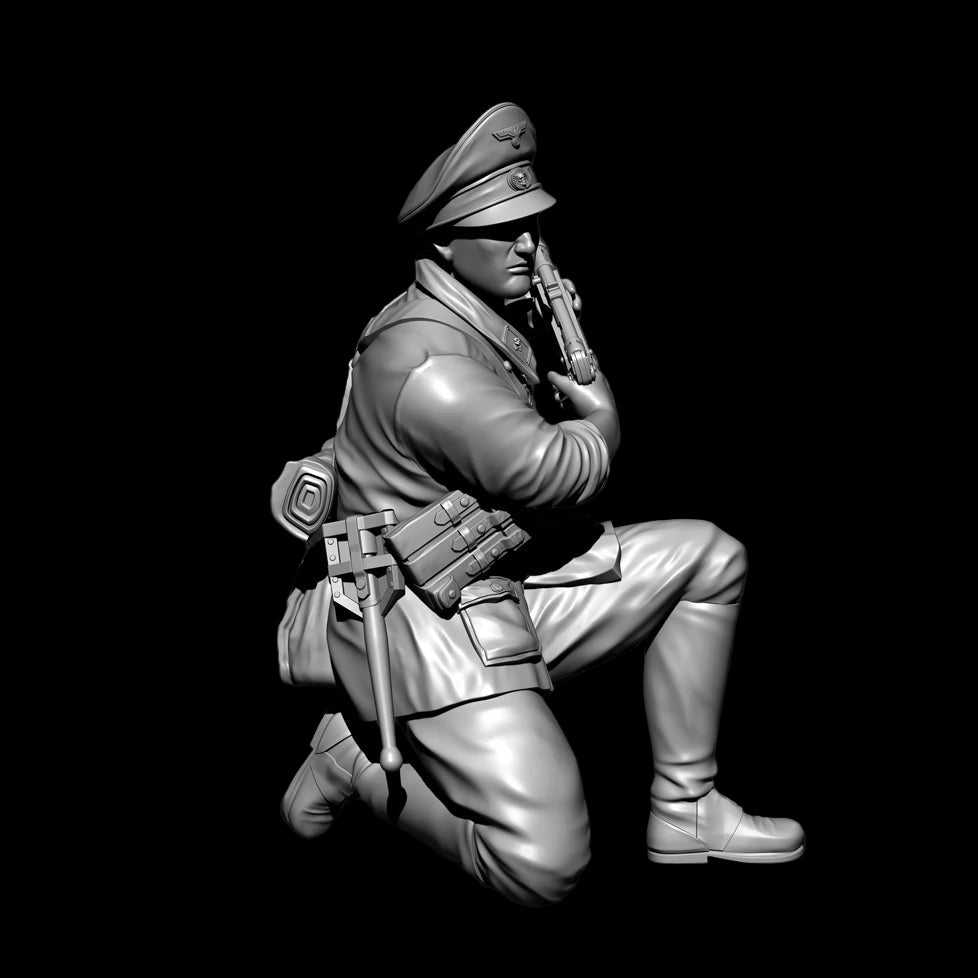 1/35 Scale WWII German Officer/NCO Submachine Gunner Resin Figure Kit - Street Fighting Miniature
