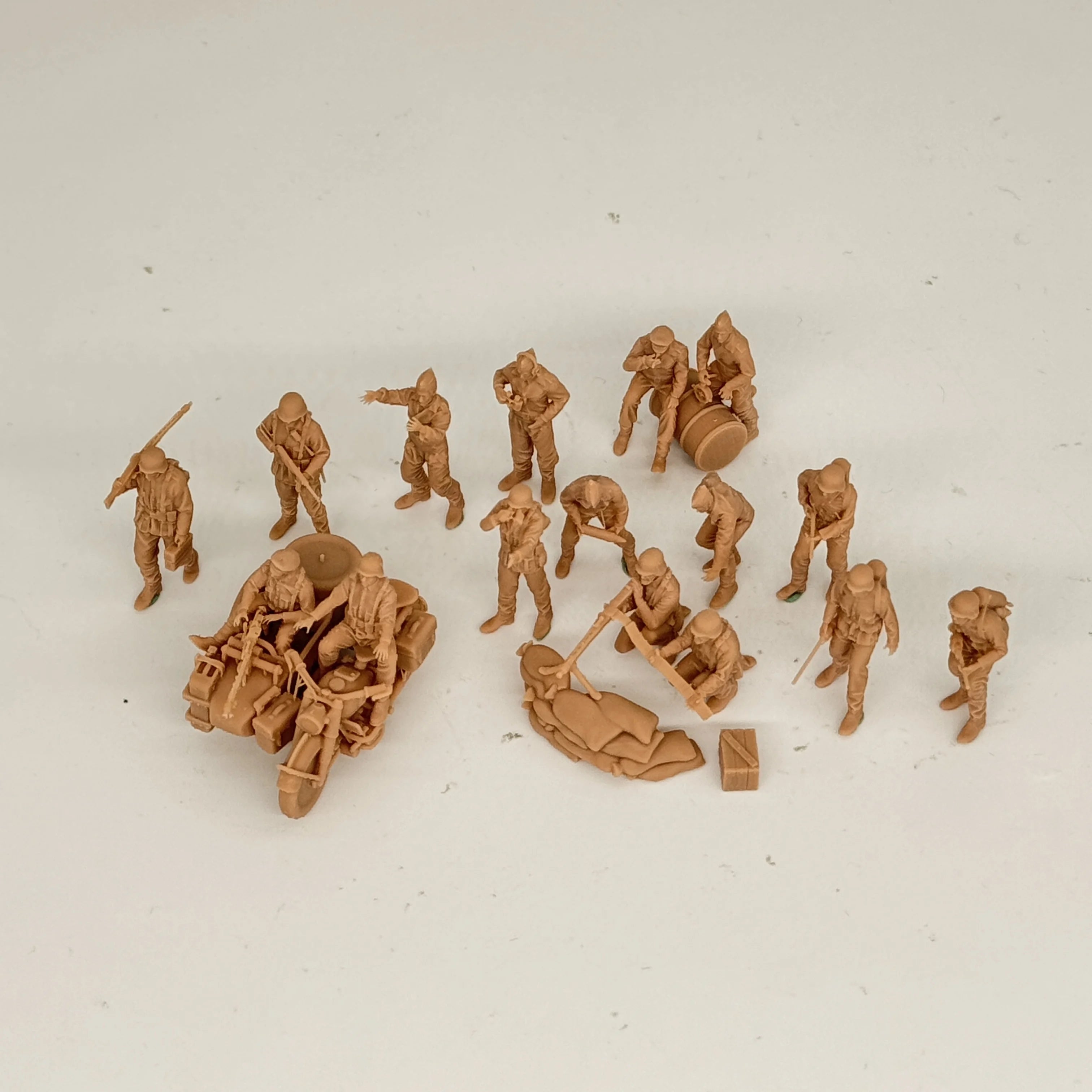 1/72 Scale German Panzergrenadier Combat Group Resin Figure Set (16 Figures) - Tiger Tank Support & Wargaming