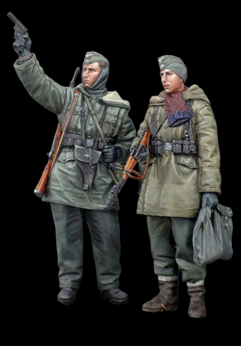 1/35 Scale Die-Cast Resin Figure Model Kit WWII German Army Grenadiers 2 Figures Unassembled and Unpainted - R Supply Store