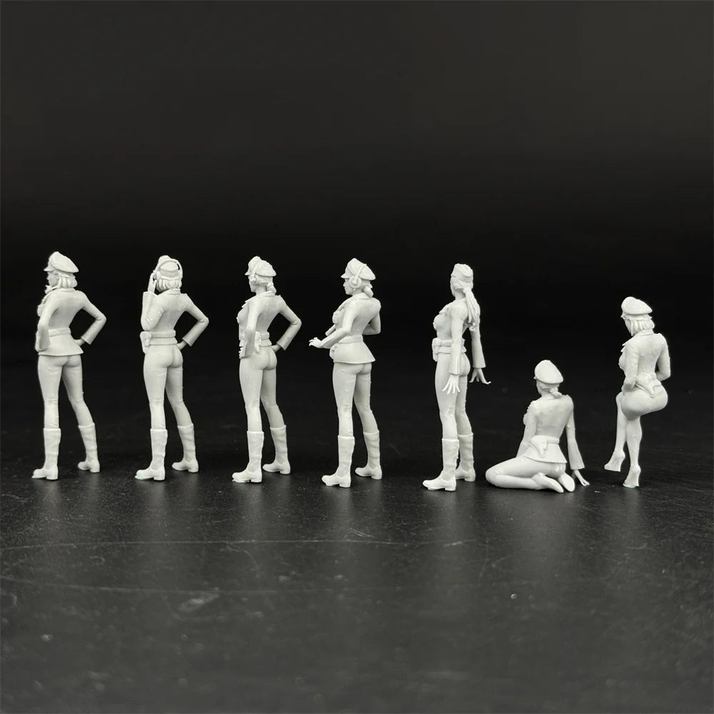 1/35 German Female Tank Crew (7 Fig) Resin Kit | Pin-Up Style Miniature