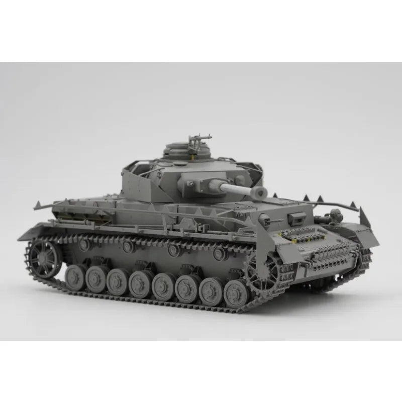 Border BT-050 | 1/35 Scale Pz.Kpfw.IV Ausf.H Late Version German Tank Model Kit | Unassembled Plastic Model - R Supply Store