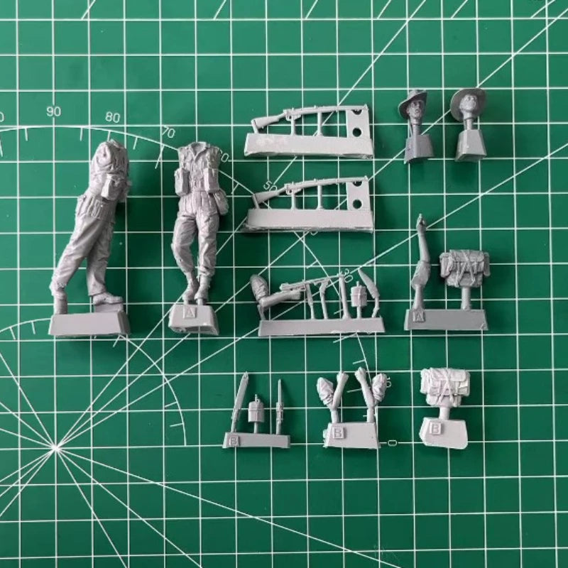 1/35 Scale Die-Cast Resin Figure Model Kit WWII British Special Forces (Myanmar) 2 Figures Unassembled and Unpainted