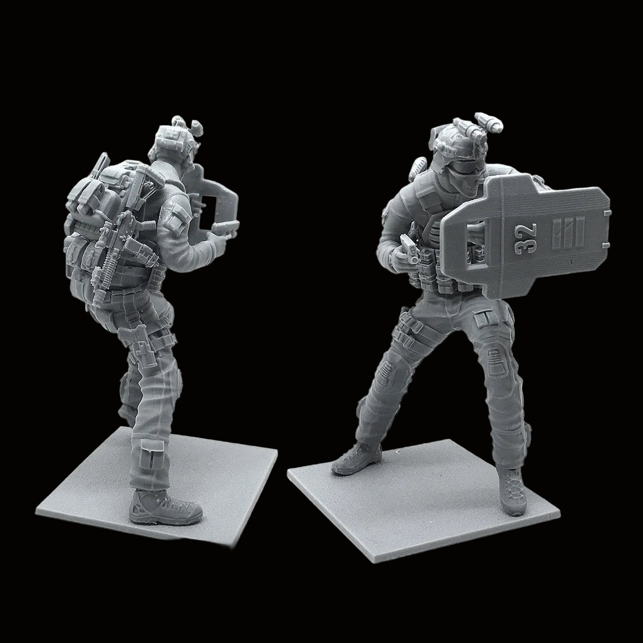 1/24 Scale (75mm) CQB Shield Breacher Resin Figure Kit - Tactical Entry Specialist Miniature