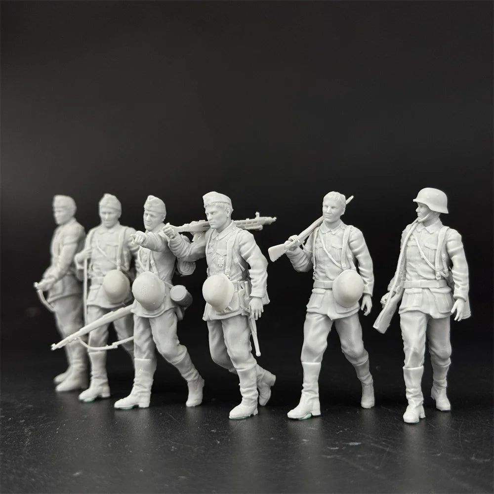 1/35 Scale WWII German Army Barbarossa Patrol Soldiers - 6 Figure Kit | R-Supply Store