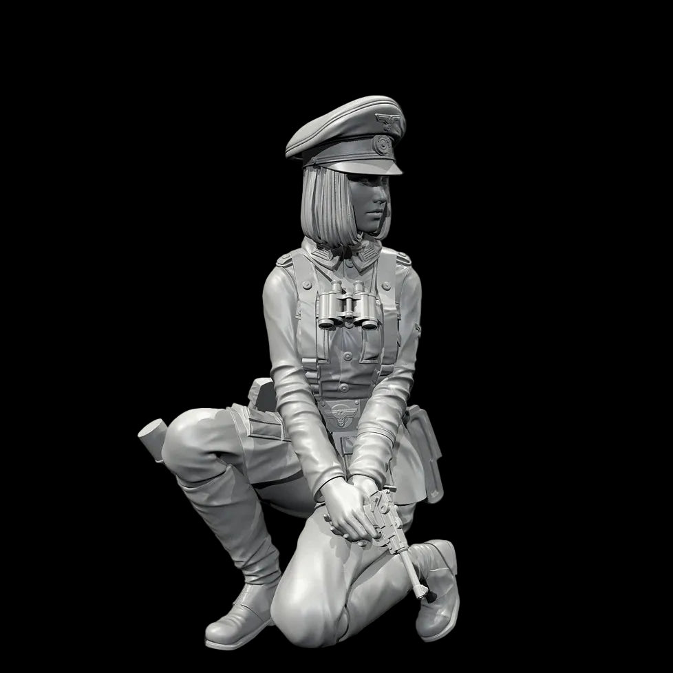 1/35 Scale WWII German Female Tank Commander