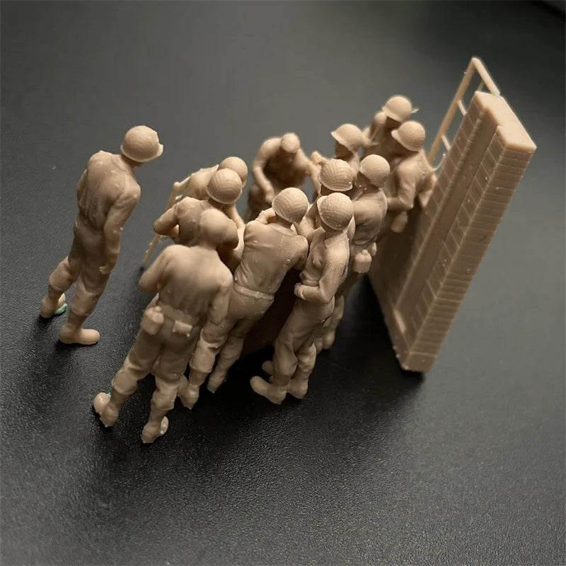 1/72 Scale Model Normandy Us Army Street Scene Playing the Piano 12 Soldier Figures