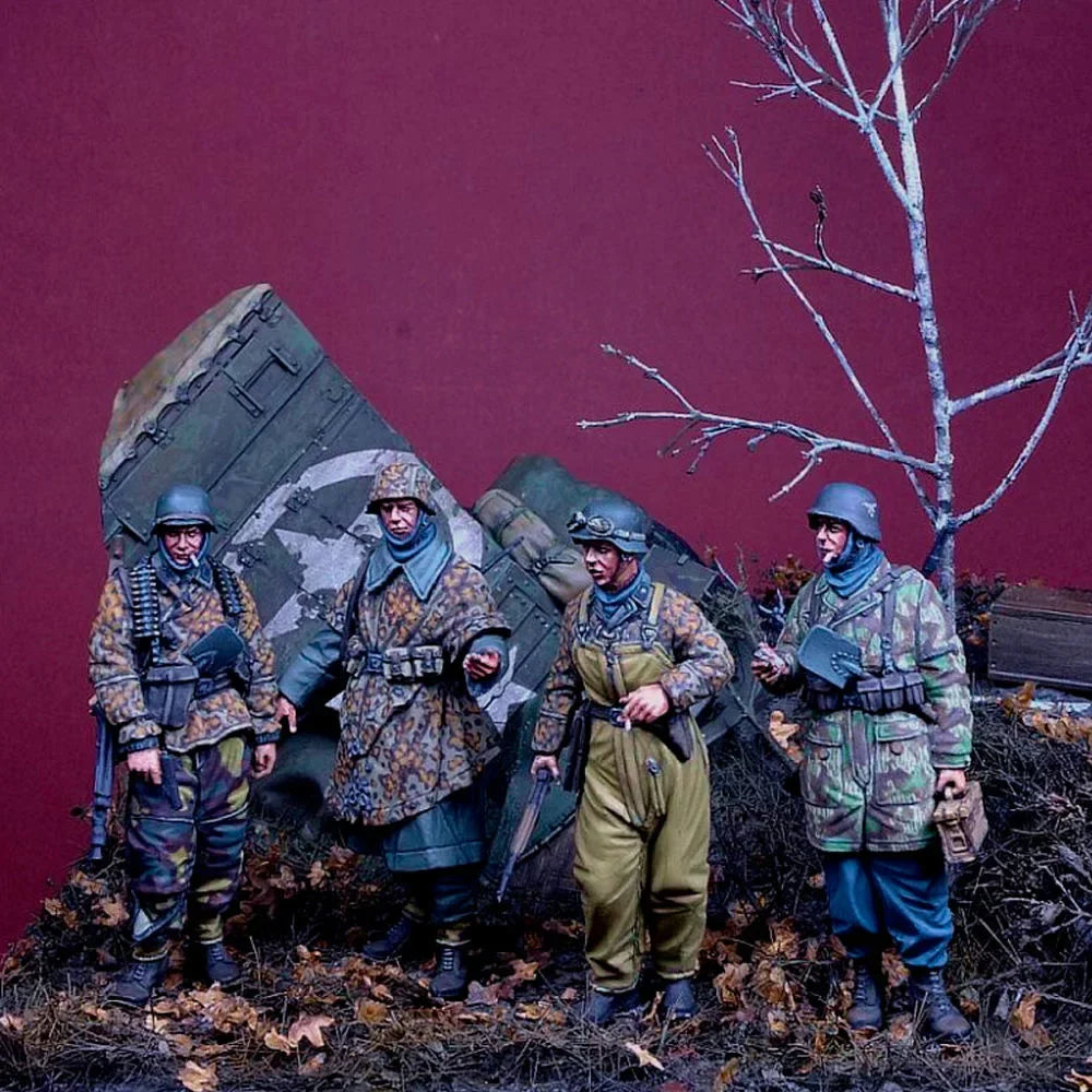 1/35 Scale WWII Hansen Battle Group Soldiers - Resin Model Kit 4 Figures Unassembled Unpainted