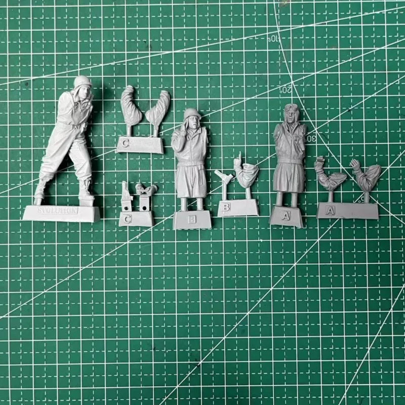 1/35 Scale US Tank Crew Set 🇺🇸 3 Resin Figures Model Kit Unassembled Unpainted (No Tank) - R Supply Store