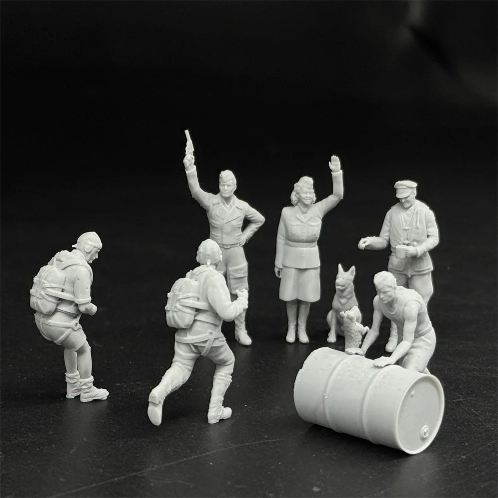 1/48 & 1/72 Scale WWII German Luftwaffe Pilots & Ground Crew Resin Figure Set (11 Figures) - Airfield Diorama