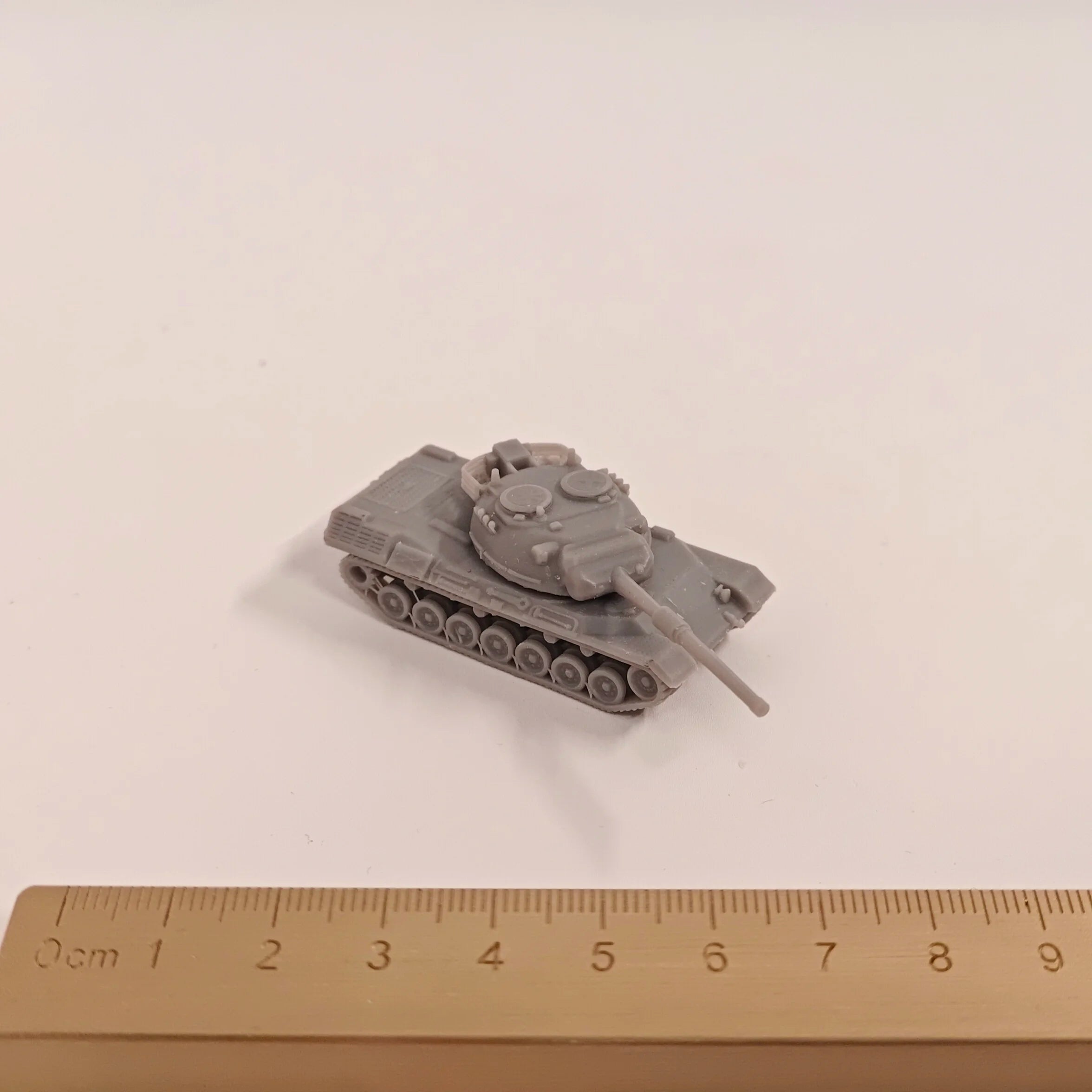 1/144 Scale Leopard I Main Battle Tank | Miniature Plastic Model Kit - R Supply Store