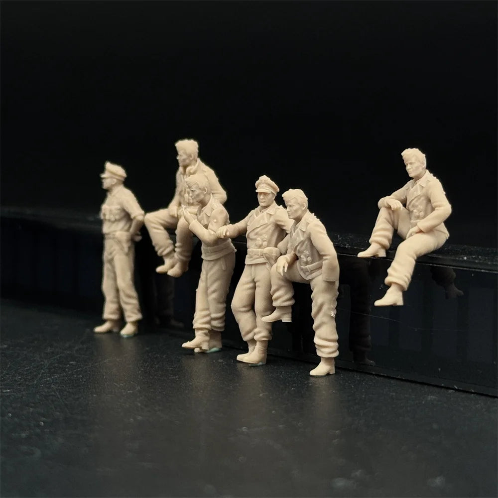 1/72 Scale WWII German Tank Crew & Officers Resin Figure Set (6 Figures) - Military Diorama