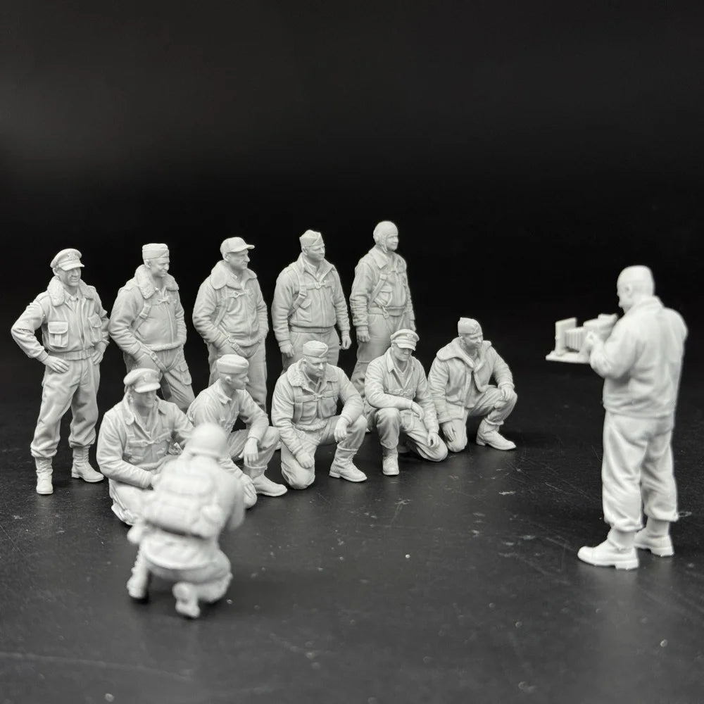 1/32 & 1/35 Scale WWII US Army Crew & Battlefield Photographer - 12 Figure Set | R-Supply Store