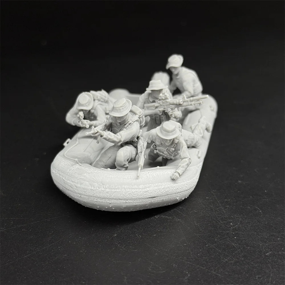 1/35 US Navy Seals (5 Fig) in ZODIAC Boat Resin Kit | Military Diorama