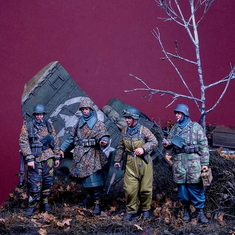1/35 Scale WWII Hansen Battle Group Soldiers - Resin Model Kit 4 Figures Unassembled Unpainted