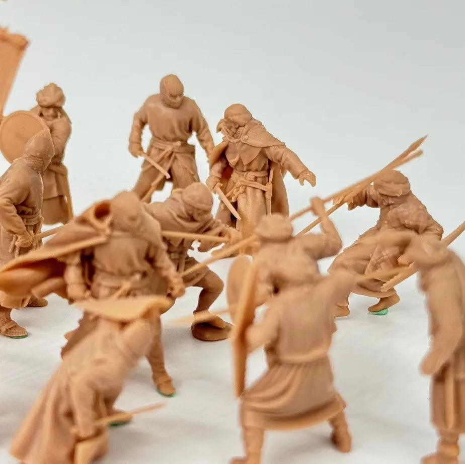 1/72 Scale Medieval Infantry Battle Scene Resin Figure Set (16+ Figures) - Aralcos / Tabletop Miniature