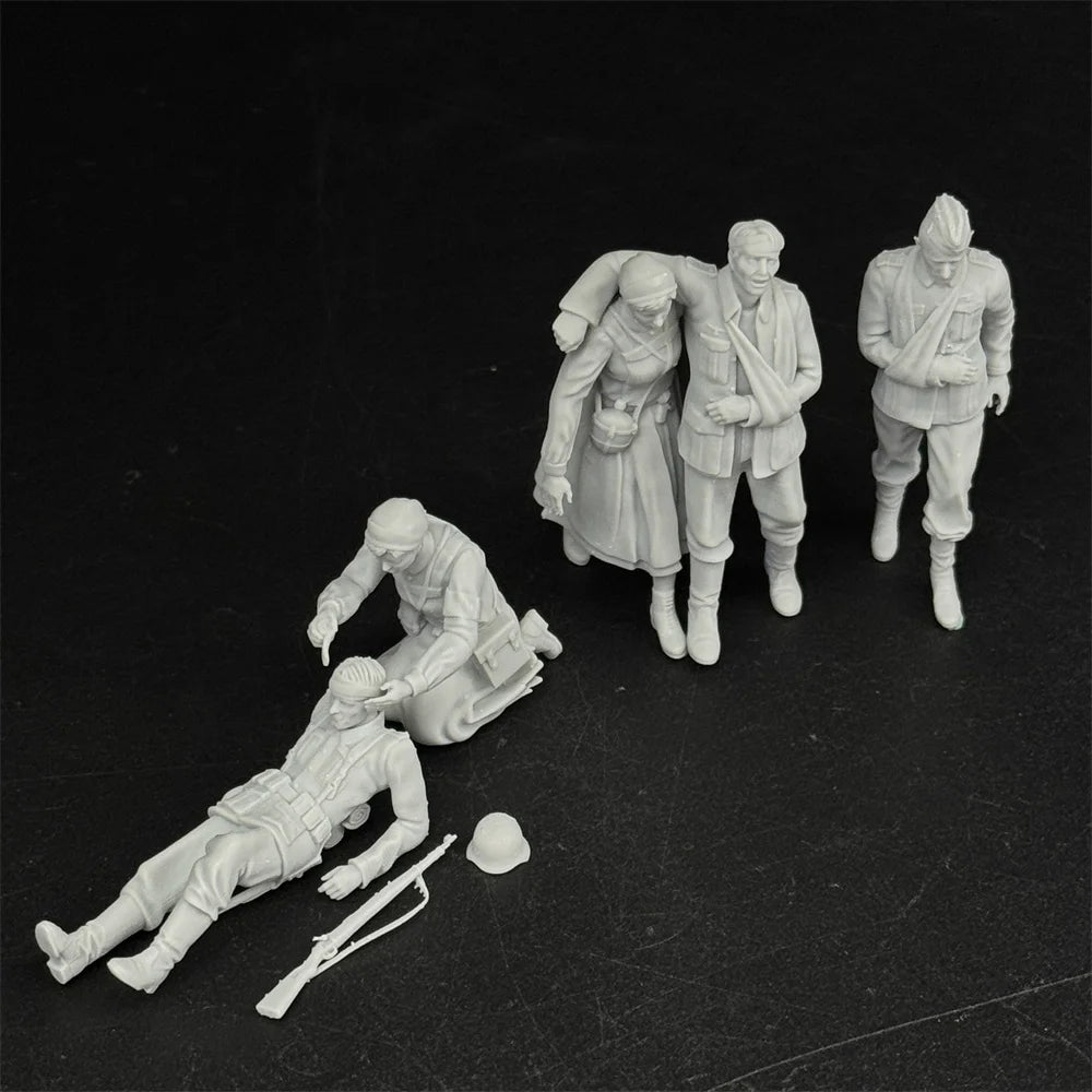 1/35 Scale WWII German Army Nurses and Wounded | 5-Figure Resin Model Kit