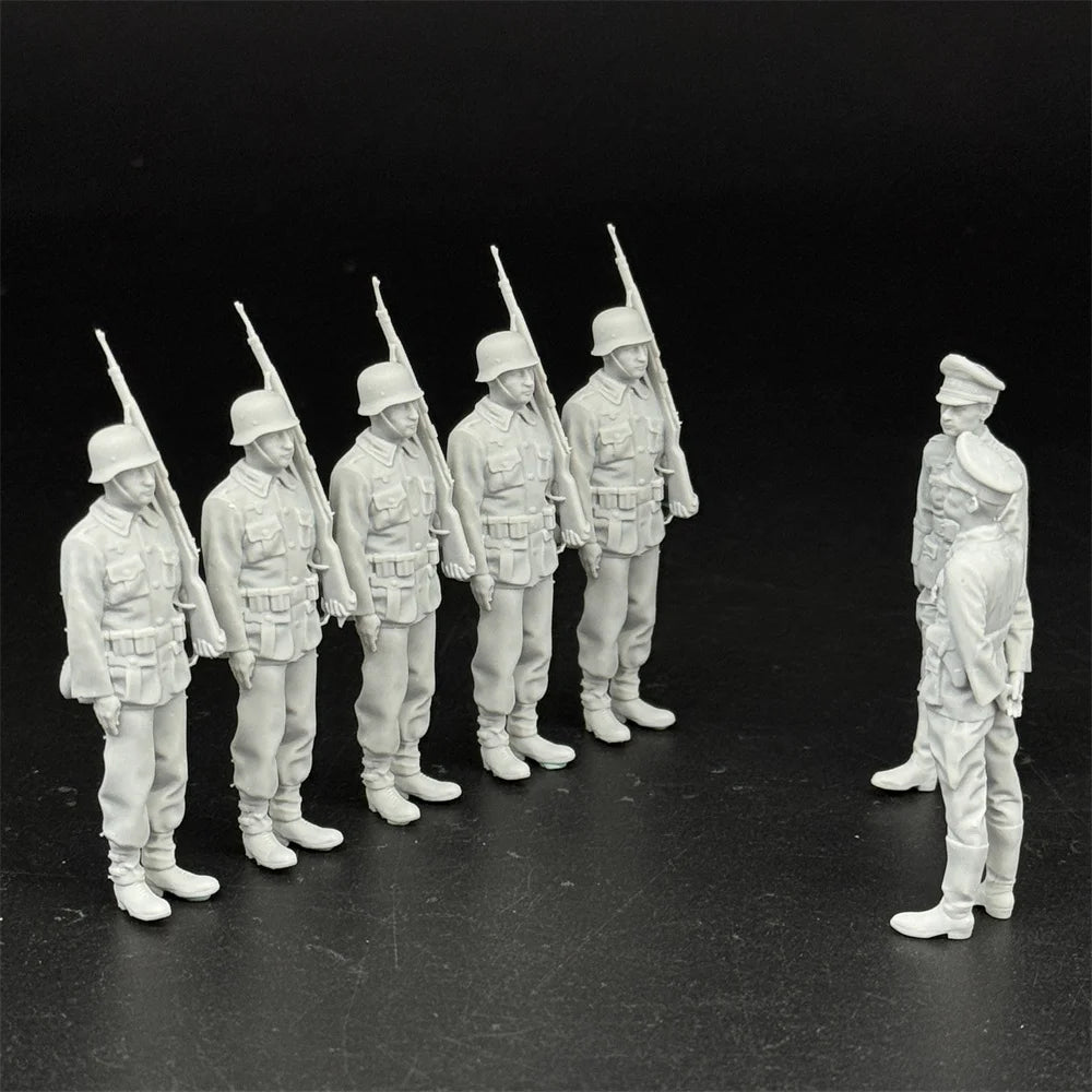 1/35 Scale WWII German Military Inspection Set | 7-Figure Premium Resin Kit