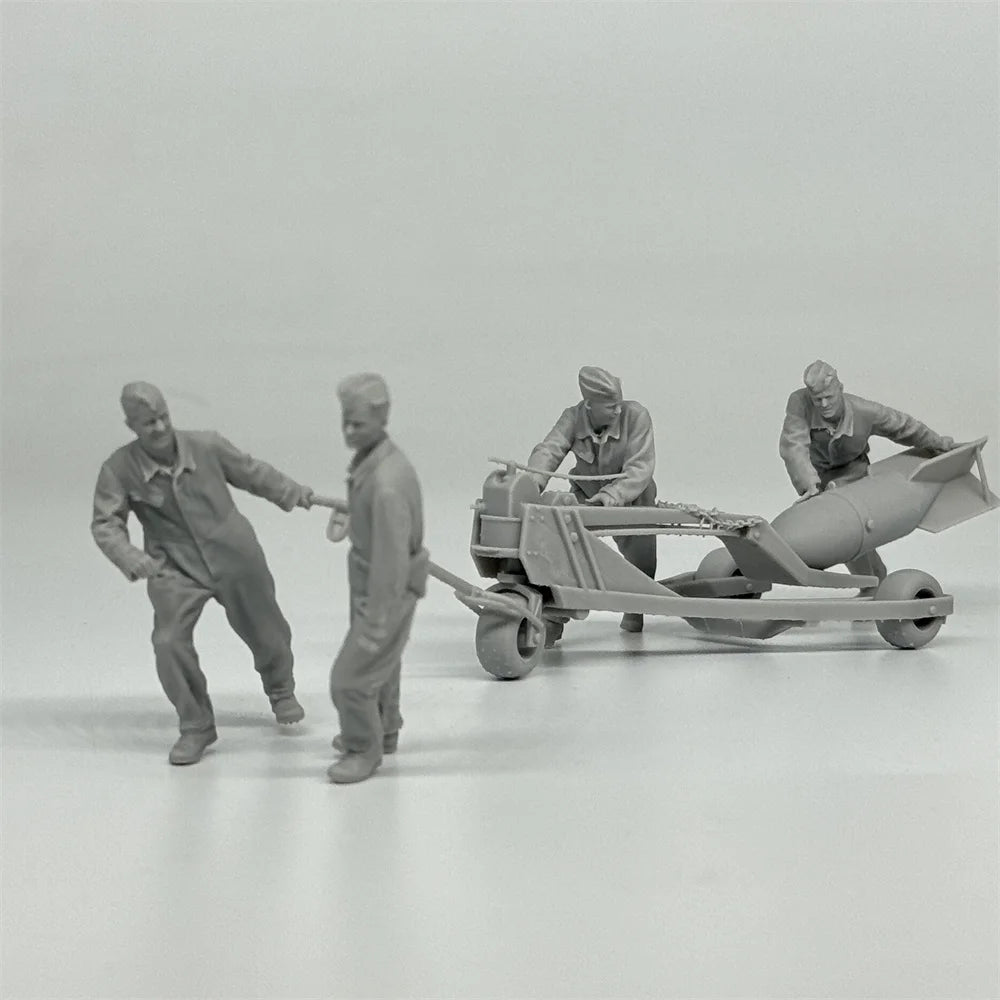 1/35 German Luftwaffe Ground Crew Resin Kit | Bomb Loading Scene (4 Fig)