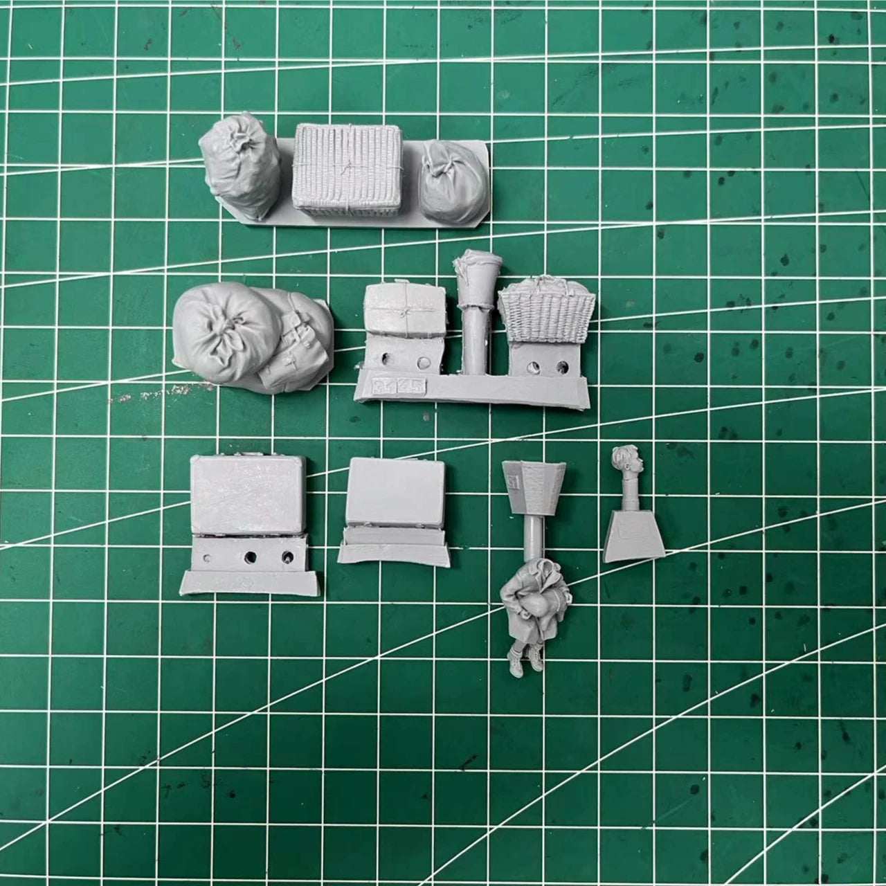 1/35 Scale Refugee Boy with Luggage | Resin Figure Model Kit Unassembled Unpainted Historical War Scene - R Supply Store