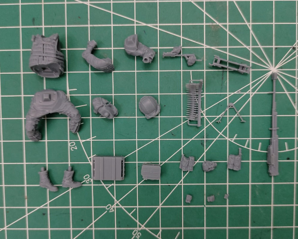 1/35 Scale Modern Russian Army Soldier | Resin Figure Model Kit Unassembled Unpainted - R Supply Store