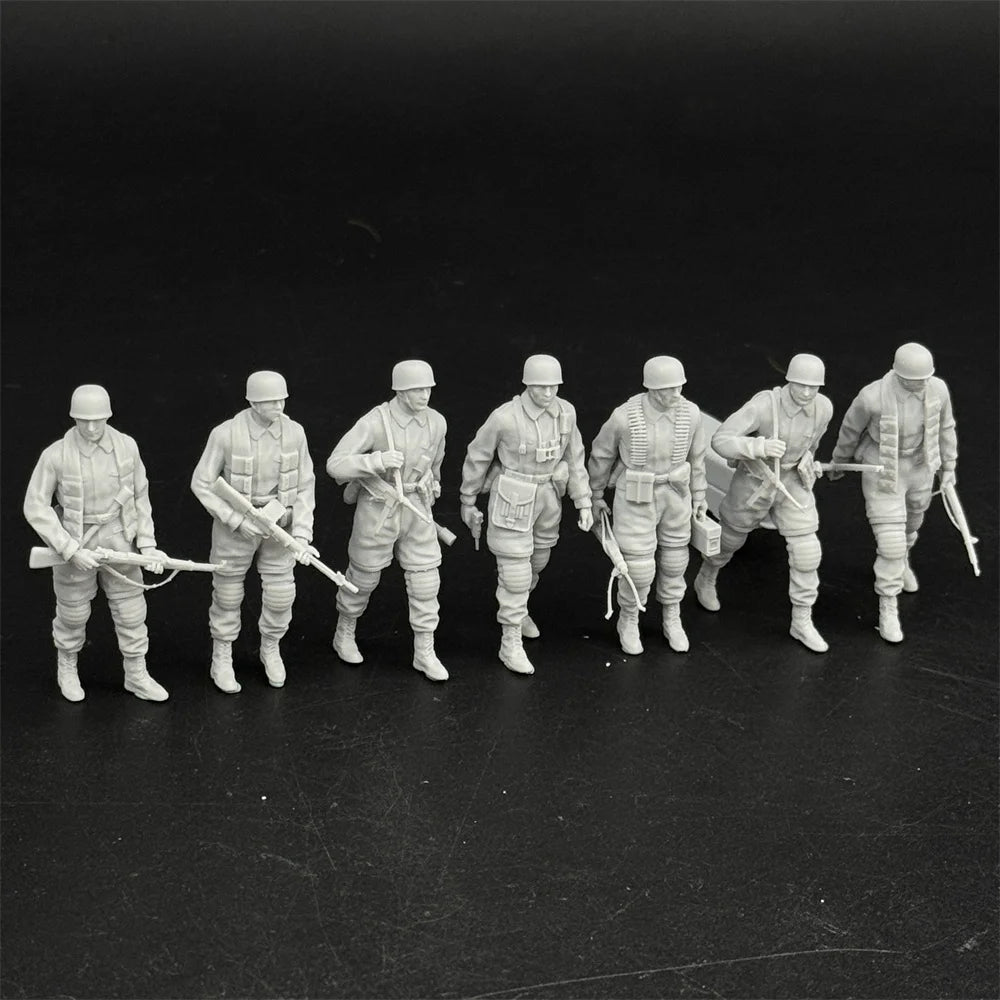 1/35 German Paratrooper Set (7 Fig) Resin Kit | Fallschirmjäger Miniature