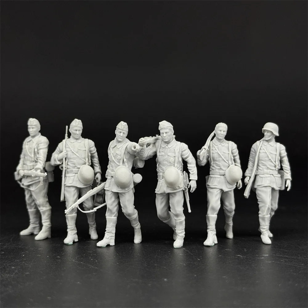 1/35 Scale WWII German Army Barbarossa Patrol Soldiers - 6 Figure Kit | R-Supply Store