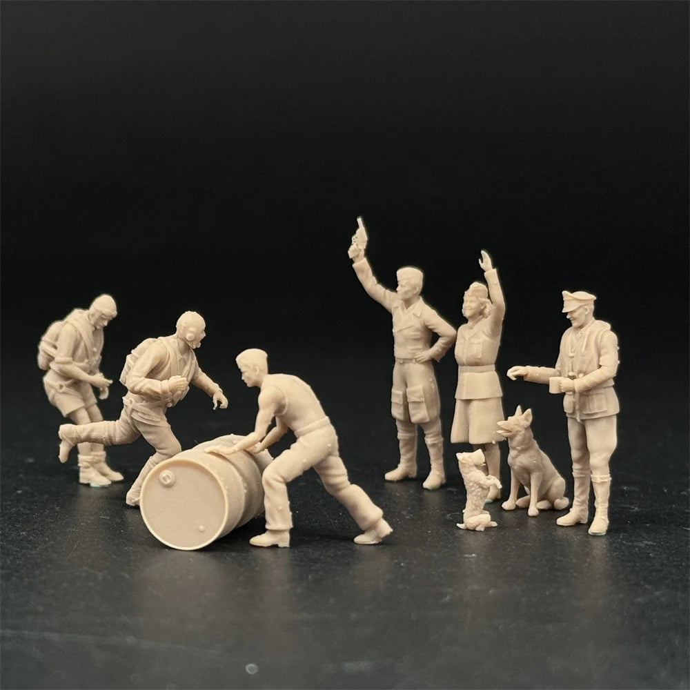 1/48 & 1/72 Scale WWII German Luftwaffe Pilots & Ground Crew Resin Figure Set (11 Figures) - Airfield Diorama