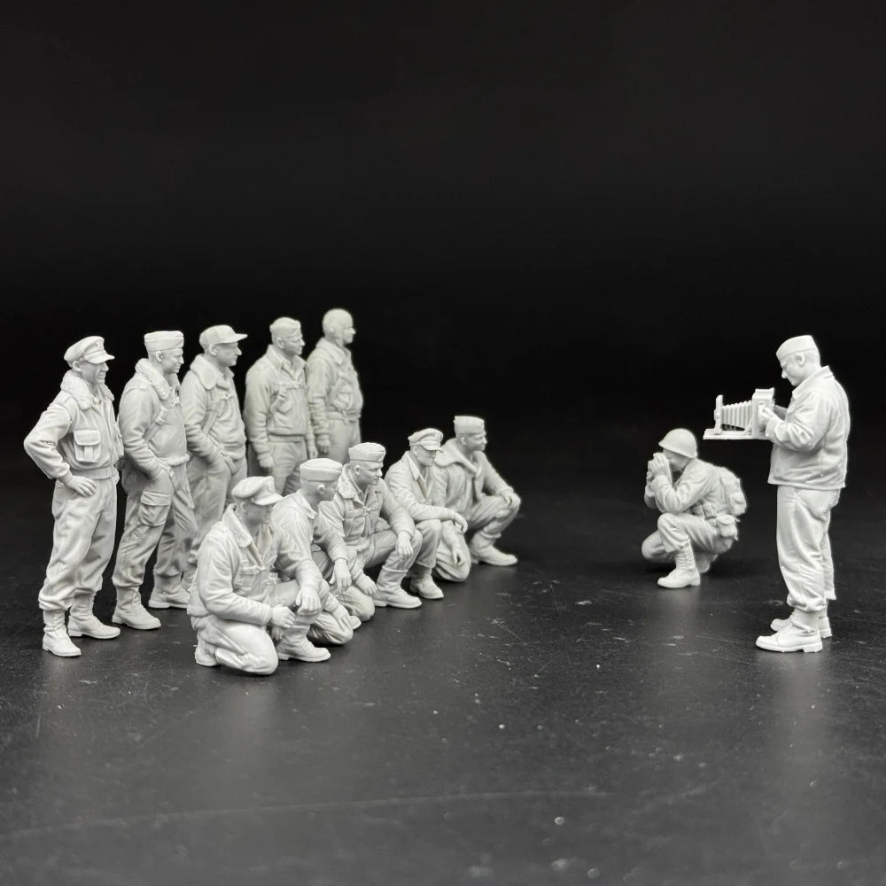 1/32 & 1/35 Scale WWII US Army Crew & Battlefield Photographer - 12 Figure Set | R-Supply Store