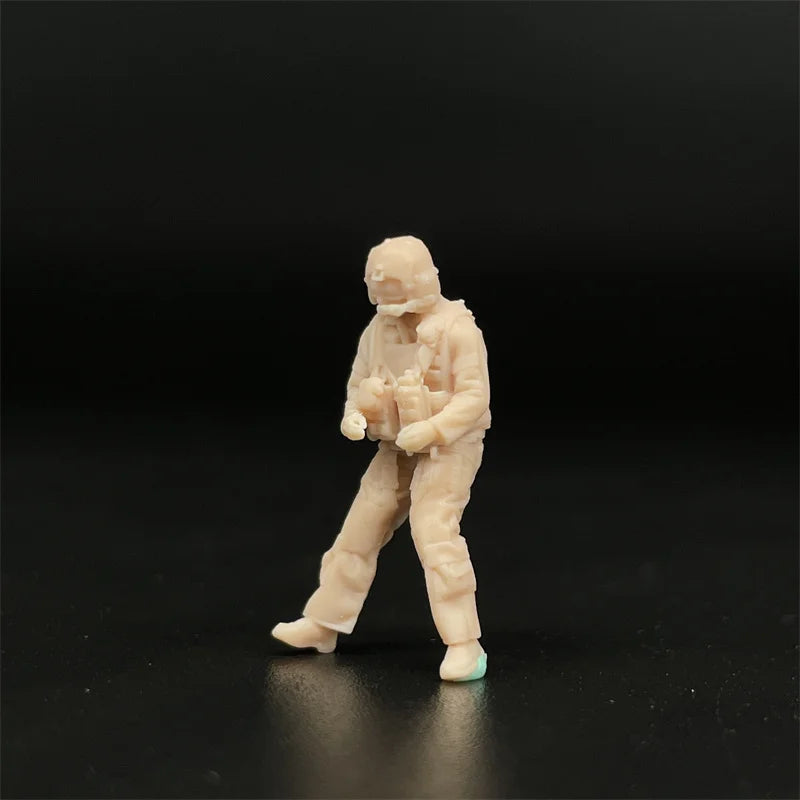 1/72 Scale US Black Hawk Helicopter Pilot & Door Gunner Resin Figure Set (6 Figures) - Modern Military Diorama