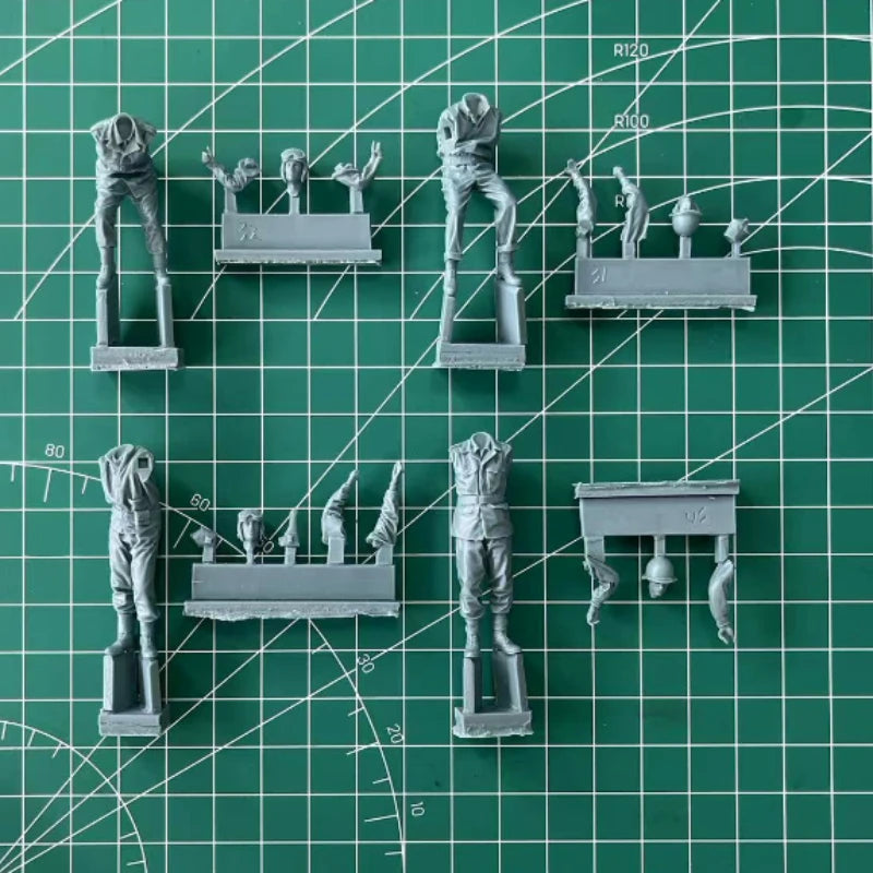 1/35 Scale Die-Cast Resin Figure Model Kit WWII US Tank Crew Set 4 Figures Unassembled and Unpainted - R Supply Store