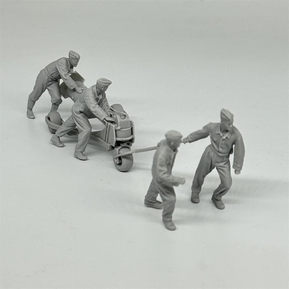 1/35 German Luftwaffe Ground Crew Resin Kit | Bomb Loading Scene (4 Fig)