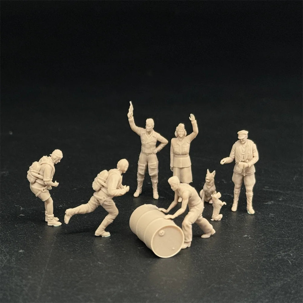 1/48 & 1/72 Scale WWII German Luftwaffe Pilots & Ground Crew Resin Figure Set (11 Figures) - Airfield Diorama
