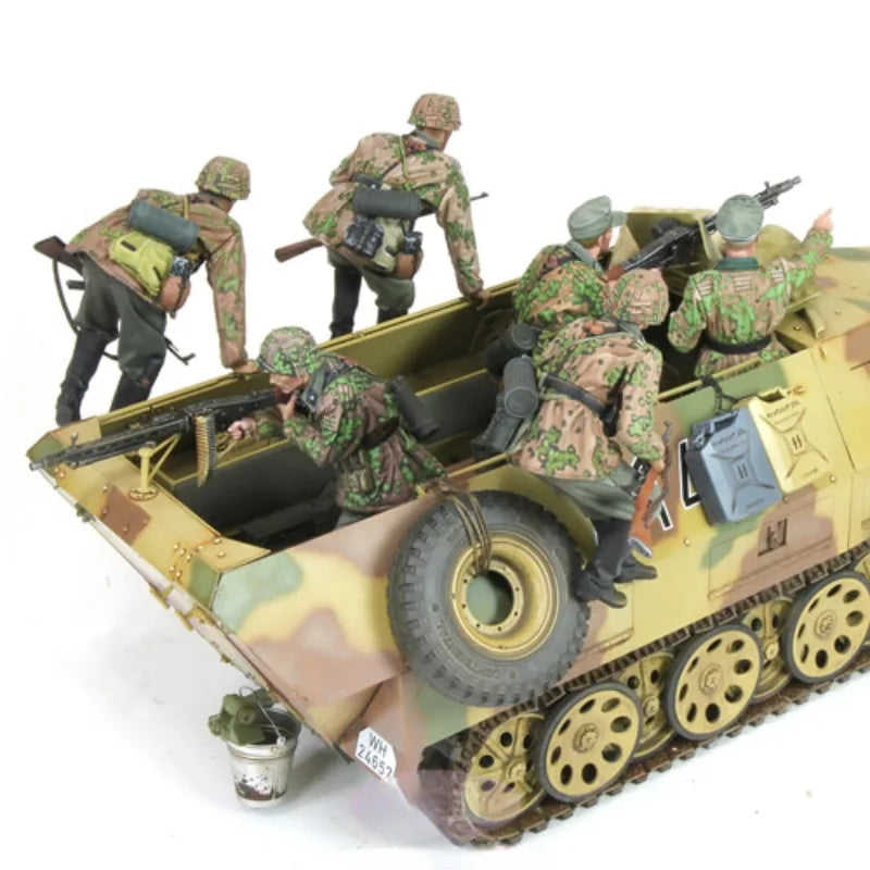 1/16 Scale WWII Armored Tank Soldier Set – 6 Figure Resin Model Kit (Unpainted, Without Tank) - R Supply Store