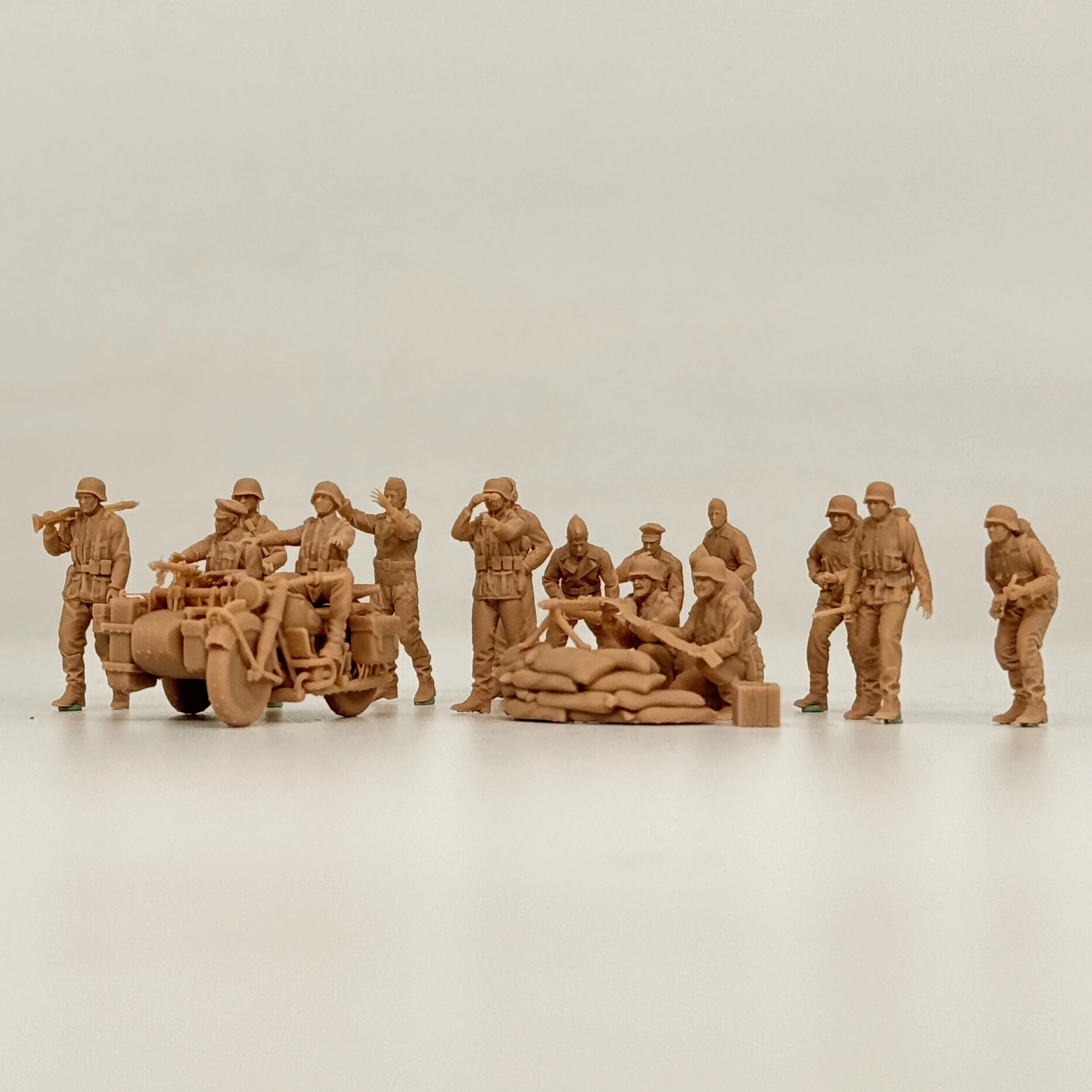 1/72 Scale German Panzergrenadier Combat Group Resin Figure Set (16 Figures) - Tiger Tank Support & Wargaming