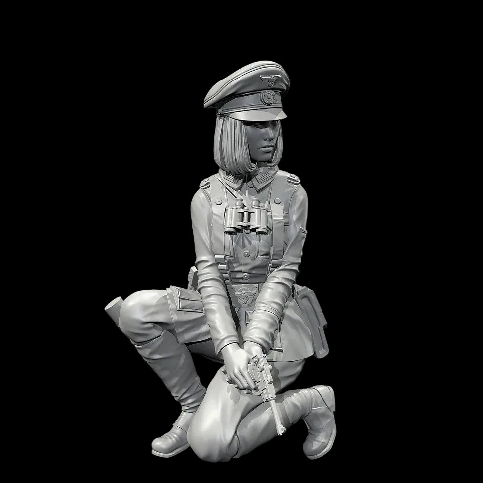 1/35 Scale WWII German Female Tank Commander