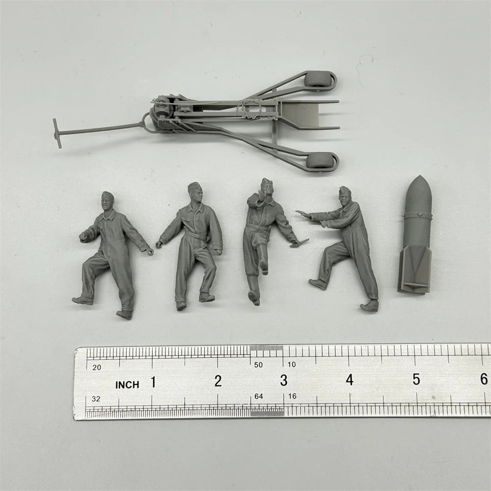 1/35 German Luftwaffe Ground Crew Resin Kit | Bomb Loading Scene (4 Fig)