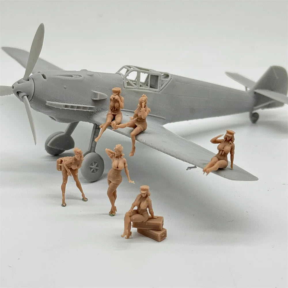 1/72 Scale WWII Pin-Up / Poster Girl Resin Figure Set - Airfield Diorama & Nose Art Miniature