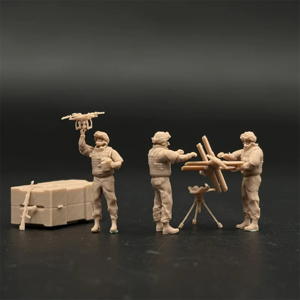 1/72 Scale Russian UAV Operator Team & Lancet 3 Loitering Missile Resin Figure Set (3 Figures) - Modern War Gaming