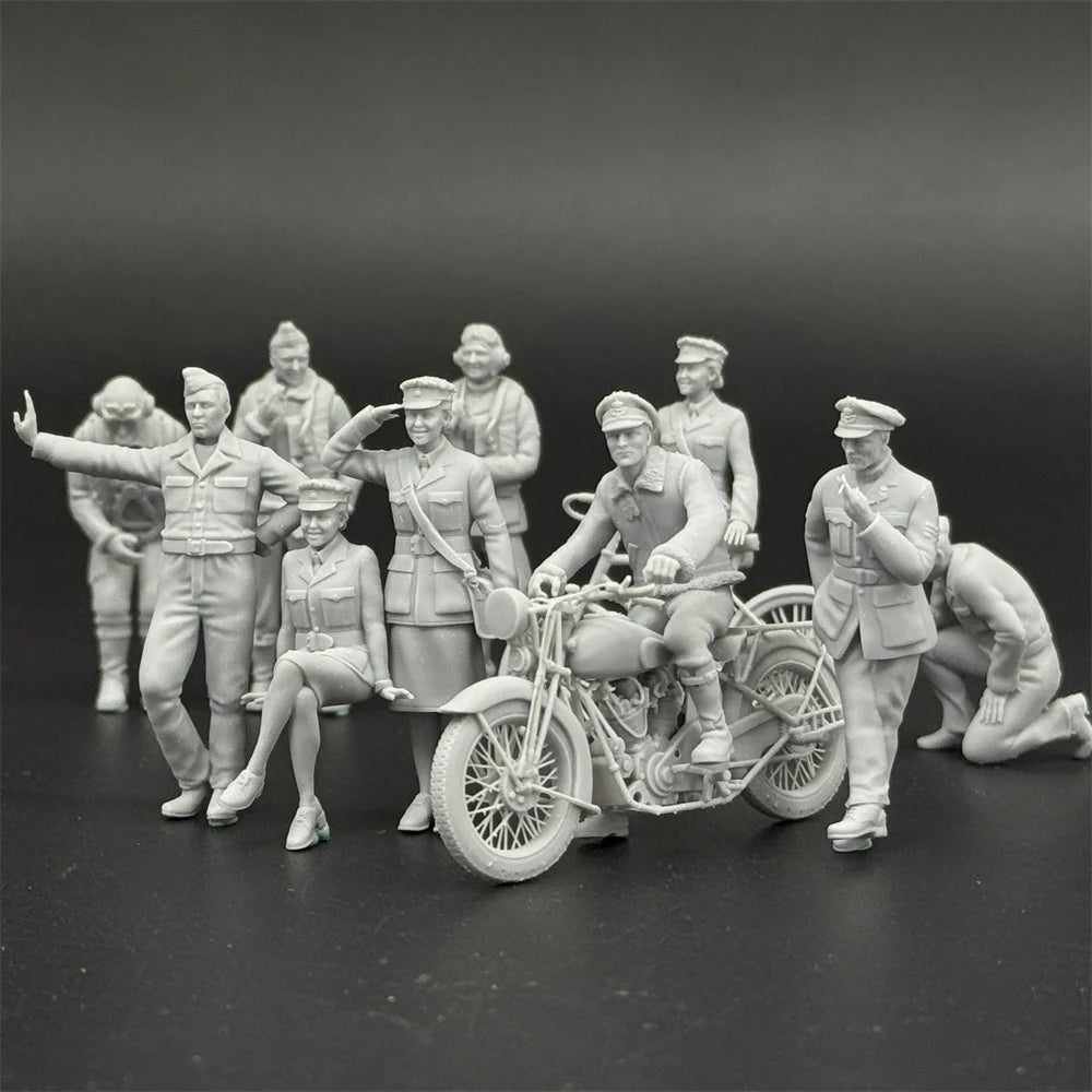 1/35 Scale WWII British Royal Air Force (RAF) Ground Crew & Pilots