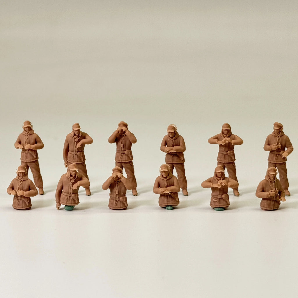 1/72 Scale WWII German Winter Tank Crew & Infantry Soldiers Resin Figure Set (12 Figures) - Eastern Front/Ardennes