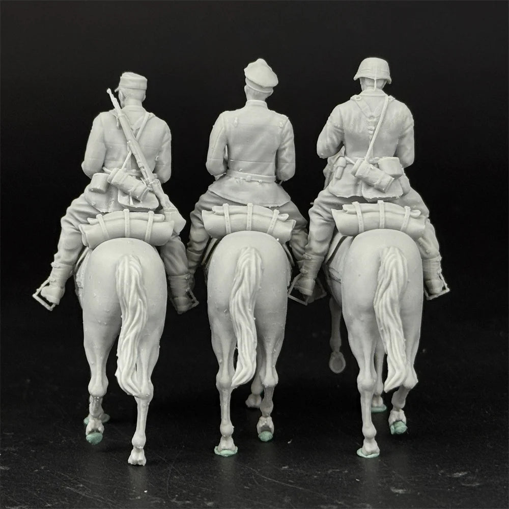 1/35 Scale WWII German Cavalry | 3-Figure Premium Resin Set
