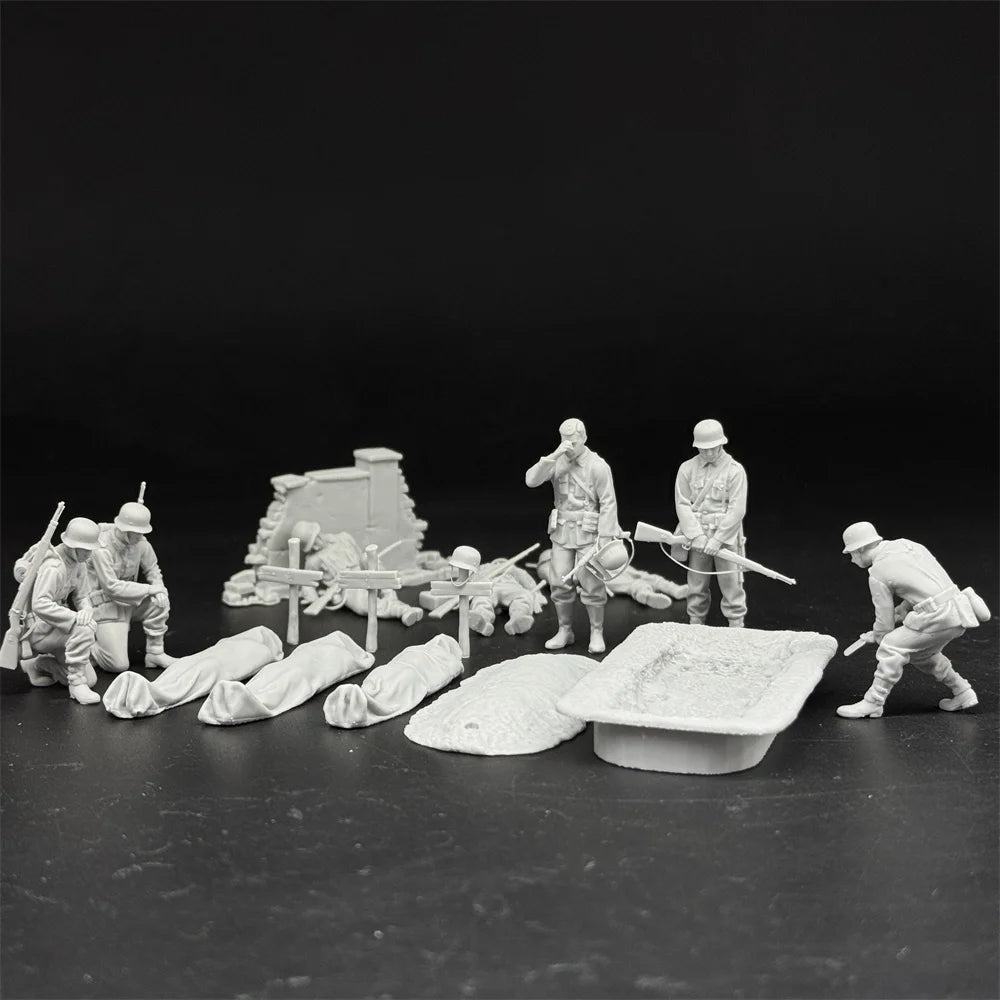 1/35 Scale WWII German Army "Paying Tribute to Comrades" Diorama Set | R-Supply Store