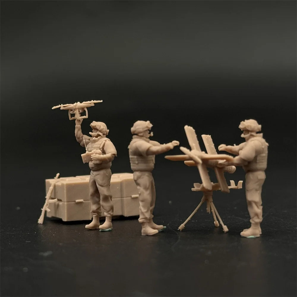 1/72 Scale Russian UAV Operator Team & Lancet 3 Loitering Missile Resin Figure Set (3 Figures) - Modern War Gaming