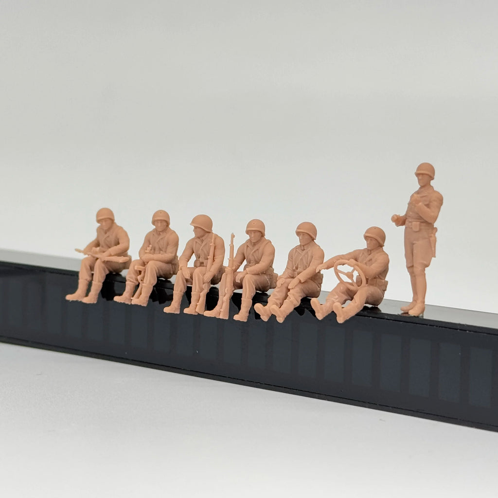 1/72 Scale WWII US WC-52 Truck & Infantry Crew Resin Model Kit (7 Figures) - Transport & General Staff Miniature