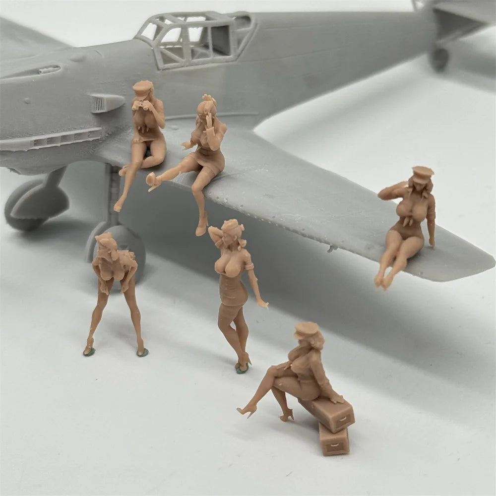 1/72 Scale WWII Pin-Up / Poster Girl Resin Figure Set - Airfield Diorama & Nose Art Miniature