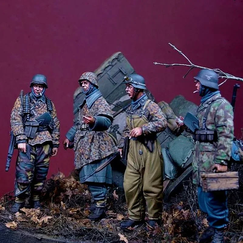 1/35 Scale WWII Hansen Battle Group Soldiers - Resin Model Kit 4 Figures Unassembled Unpainted