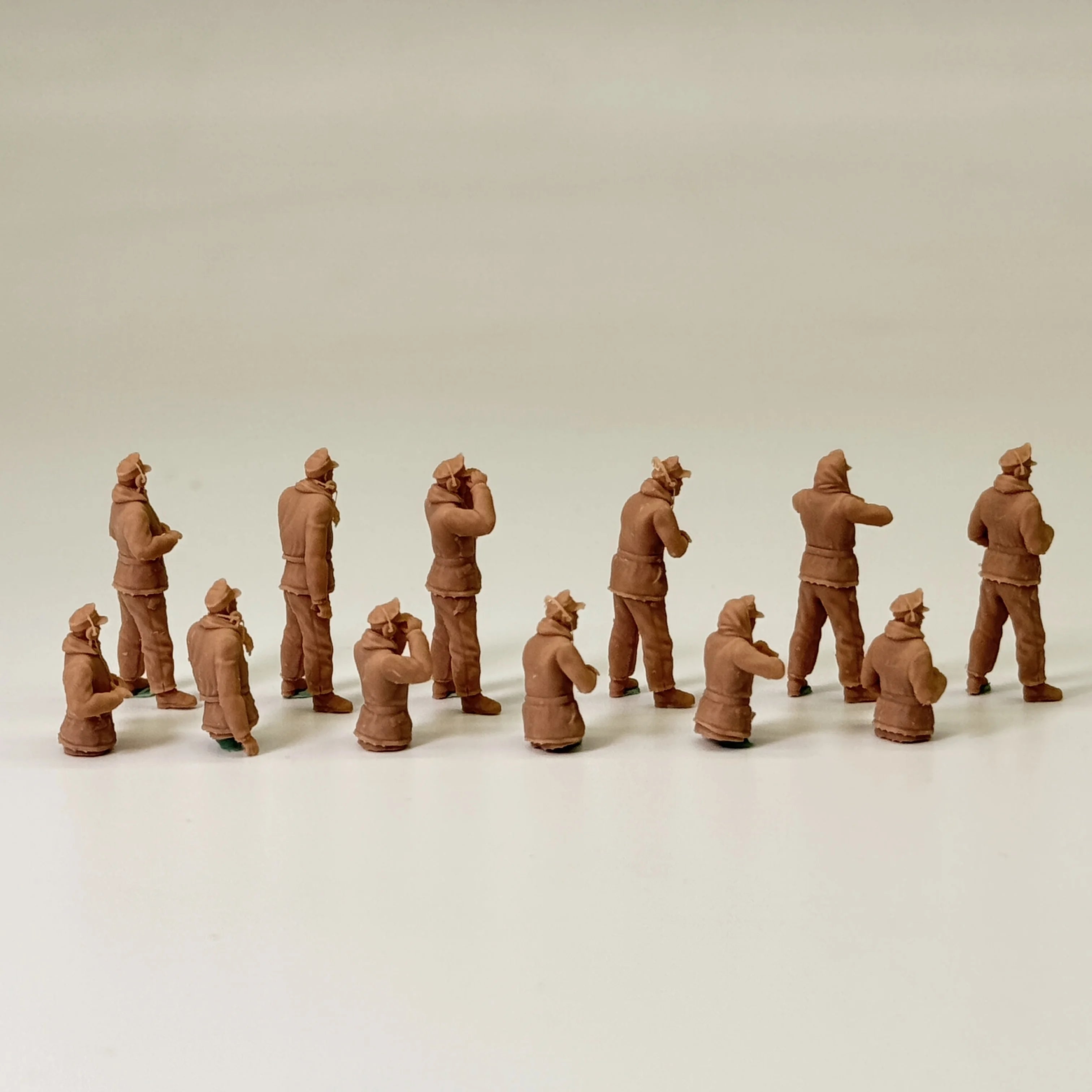 1/72 Scale WWII German Winter Tank Crew & Infantry Soldiers Resin Figure Set (12 Figures) - Eastern Front/Ardennes